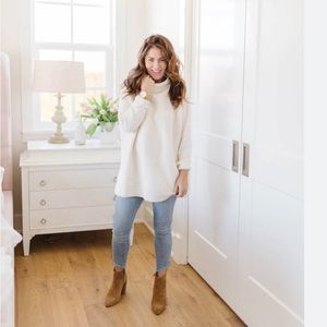 NEW with tags Jillian Harris X Joe Fresh Sammy Tunic in ivory size 1X.